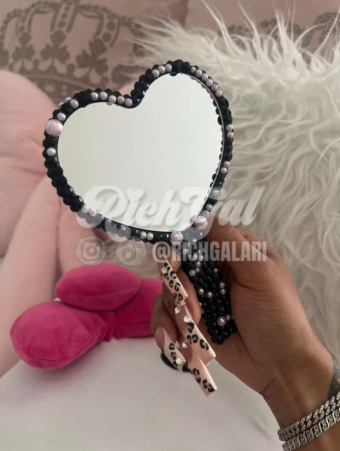 RichGal 1 of 1 Mirror
