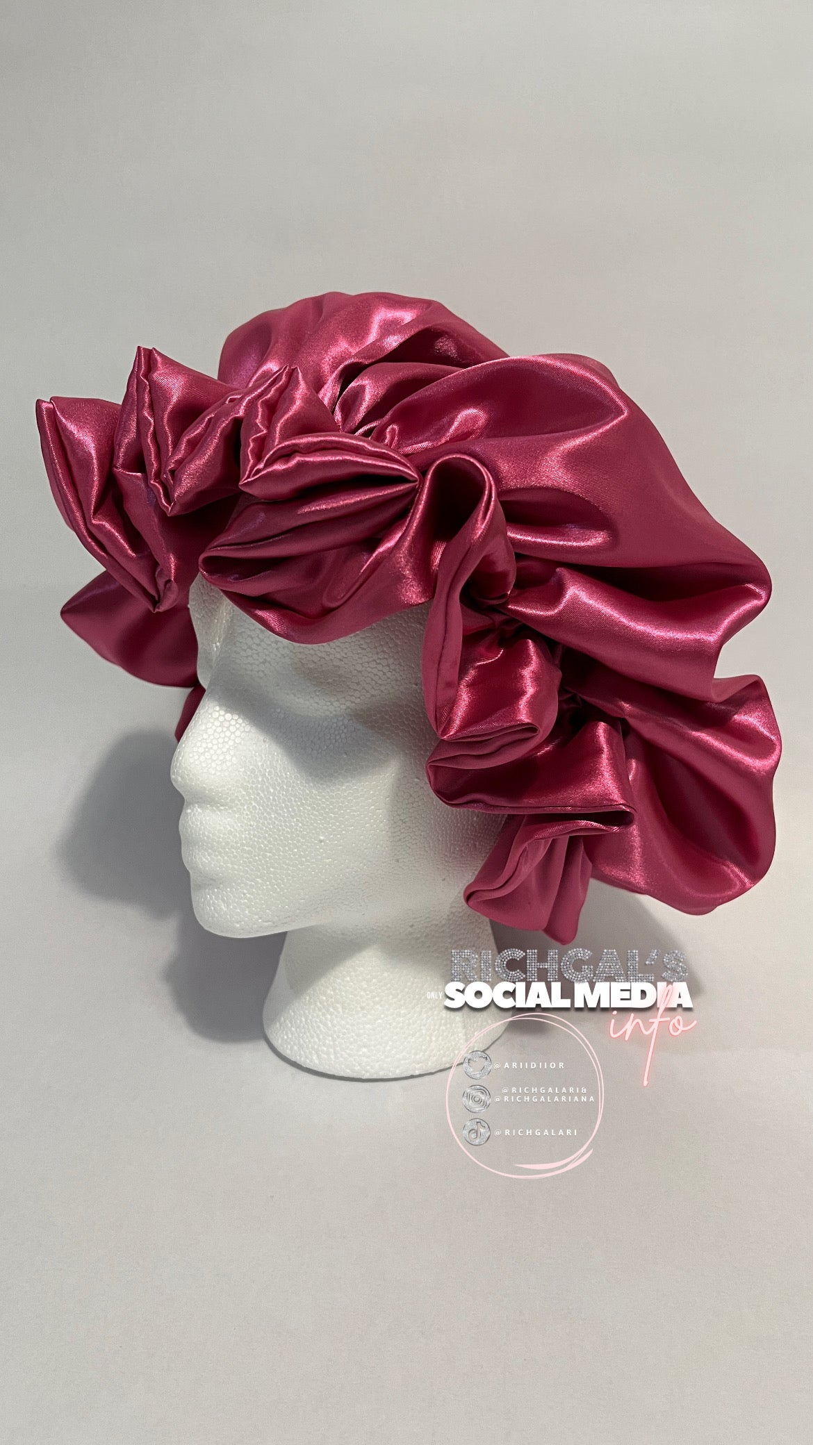 RichGal Handmade Bonnet