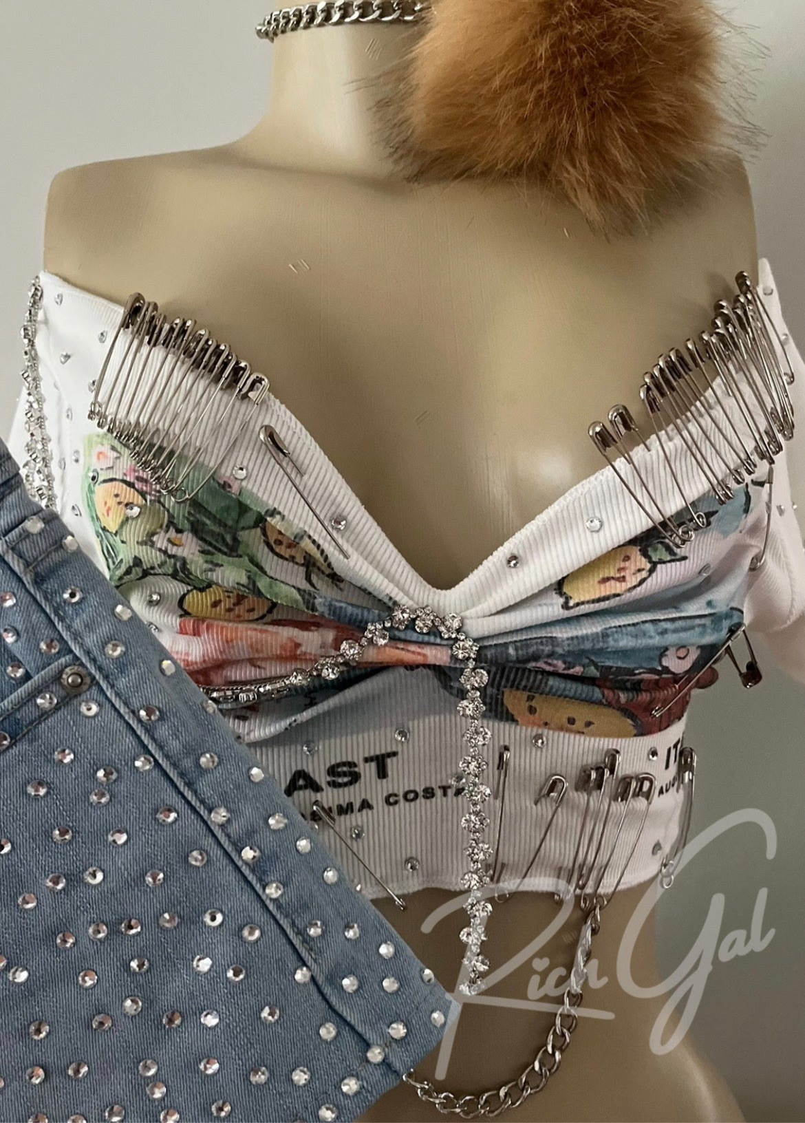 Chained Allure